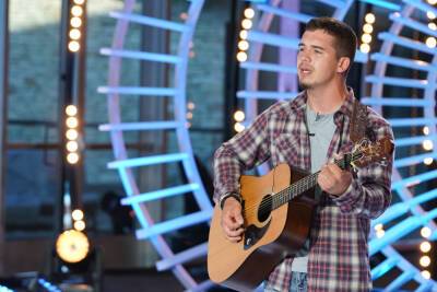 Kentucky Native Noah Thomspon Was ‘Against’ Auditioning For ‘American Idol’ Season 20 After His Dream ‘Faded Away’ - etcanada.com - USA - county Johnson - county Arthur - Kentucky - county Allen