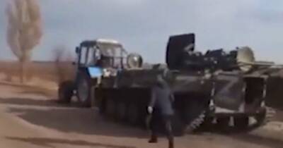 Ukrainian tractor 'steals huge Russian tank' in footage shared by MP - www.dailyrecord.co.uk - USA - Mexico - Ukraine - Russia