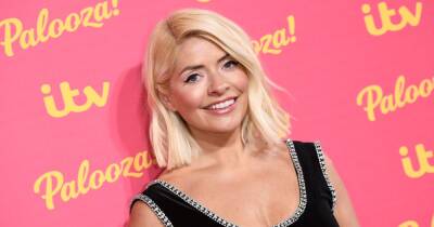 Holly Willoughy shares cute drawing of her by son Chester - and his attention to detail is adorable - www.manchestereveningnews.co.uk - Britain