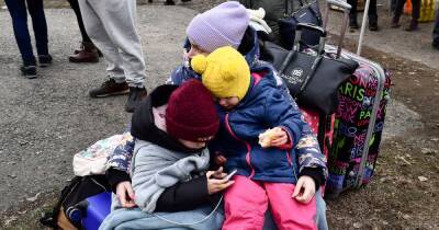 War through a child's eyes - How to speak to your children about Russia's invasion of Ukraine - www.manchestereveningnews.co.uk - Manchester - Ukraine - Russia