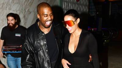 Kanye West Holds Kim Kardashian Look-ALike Chaney Jones In His Arms In Cozy Selfie - hollywoodlife.com - county Jones