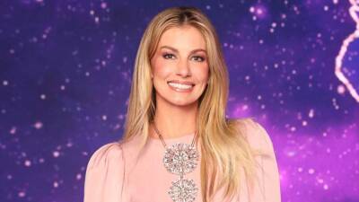 Faith Hill Recalls Her Backup Plan After Almost Forgetting National Anthem Lyrics - www.etonline.com - Tennessee
