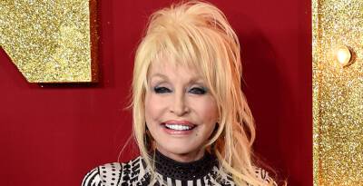 Dolly Parton to Host ACM Awards 2022 - www.justjared.com