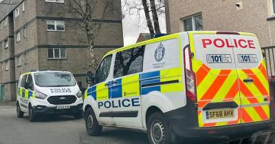 Police called to Falkirk flats over 'potential disturbance' - www.dailyrecord.co.uk - Scotland