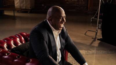 Magic Johnson 'Comes Out Swinging' in the Teaser for the Docuseries 'They Call Me Magic' - www.etonline.com - Los Angeles - Los Angeles - Michigan