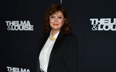 Susan Sarandon Apologizes For ‘Deeply Disrespectful’ Photo Of NYPD Officer’s Funeral - etcanada.com - city Harlem