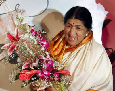 Lata Mangeshkar Dies: The Voice Of Bollywood Was 92, Will Be Given State Funeral - deadline.com - India - city Mumbai, India - county Love