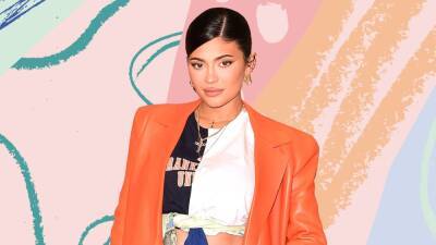 Kylie Jenner Welcomed Her Second Child With Travis Scott - www.glamour.com