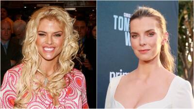 Betty Gilpin in Talks to Play Anna Nicole Smith in Biopic ‘Hurricana’ - thewrap.com - Smith - county Gilpin