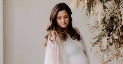 Inside Pregnant Tori Roloff’s Maternity Shoot Ahead of 3rd Baby: Photos - www.usmagazine.com - state Oregon