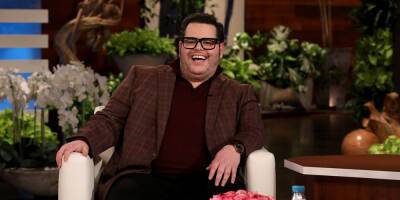 Josh Gad Had a Face-to-Face Encounter With an Octopus in Hawaii - www.justjared.com - Australia - Hawaii