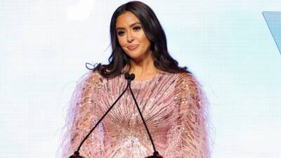 Vanessa Bryant Vows to Fight for Girls' Opportunities on Behalf of Kobe and Their Daughters - www.etonline.com - Beverly Hills