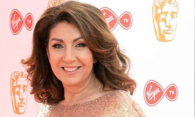 Jane McDonald thrills fans as she reveals exciting future plans - and they're invited - hellomagazine.com - Britain - Greece