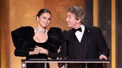 Selena Gomez Went Barefoot While Presenting at the SAG Awards - www.glamour.com