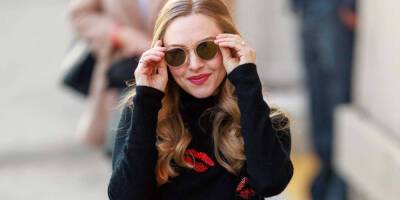 Amanda Seyfried Accidentally Wore A Naked Dress To Her 'Mean Girls' Red Carpet - www.msn.com - Britain - New York