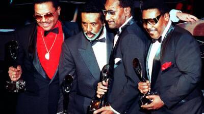Duke Fakir details the Four Tops musical bond in new book - abcnews.go.com - USA - city Motown - Detroit - Tennessee - county Benson - city Nashville, state Tennessee - county Lawrence