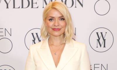 Holly Willoughby sparks reaction with sweet post about son Chester after detailing 'parenting struggle' - hellomagazine.com - Ukraine - Russia - state Another
