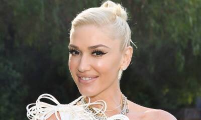 Gwen Stefani twins with rarely-seen younger brother in sweet family video - hellomagazine.com - Italy