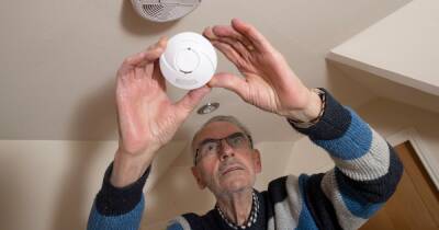 Smoke alarm law dilemma: firefighters support high-risk residents in Dumfries and Galloway - www.dailyrecord.co.uk - Scotland