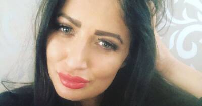 Chantelle Houghton - Chantelle Houghton caught topless in park by police while mum took racy snaps - ok.co.uk