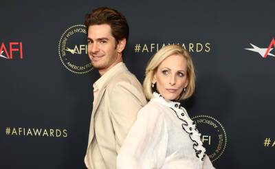 Andrew Garfield & Marlee Matlin Shared the Cutest Red Carpet Moment at AFI Awards 2022! - www.justjared.com - Beverly Hills