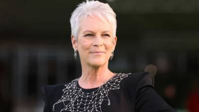 Jamie Lee Curtis Speaks Out About Not Sucking in Her Stomach for New Role - www.etonline.com