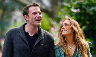 Ben Affleck says 'yes' to Jennifer Lopez in Marry Me music video - hellomagazine.com