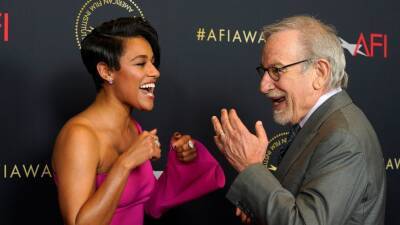 Steven Spielberg - Richard - Andrew Garfield - Marlee Matlin - Kathryn Hahn - Bob Gazzale - Ted Lasso - Cooper - Lee Jung - From Cooper to Spielberg, stars turn out for AFI Awards - abcnews.go.com - USA - California - city Beverly Hills, state California - city Easttown