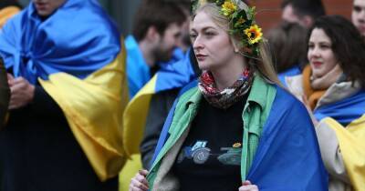 'We know how to fight': Ukraine protesters gather in Piccadilly Gardens for third week in continued show of anger over Russian invasion - www.manchestereveningnews.co.uk - Britain - Ukraine - Russia