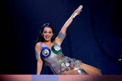 Katy Perry Wins ‘Dark Horse’ Copyright Lawsuit, Reacts Live Onstage - etcanada.com - Las Vegas