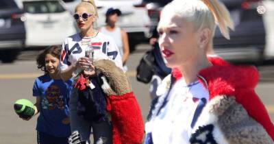 Gwen Stefani dons ripped jeans as she attends son's baseball game - www.msn.com - California - city Kingston - county Love
