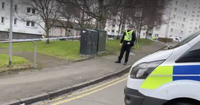 'Armed police' lock down Dundee flat as man barricades himself inside - www.dailyrecord.co.uk - Scotland