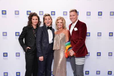 Brandi Carlile, Brian Michael Smith Give Impassioned Speeches About Anti-LGBTQ+ Bills at Human Rights Campaign Dinner - variety.com - Texas - Florida