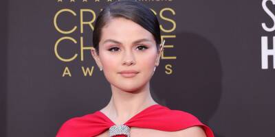 Selena Gomez Went High Fashion For Critics Choice Awards 2022! - www.justjared.com - Los Angeles