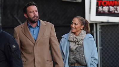 Ben Affleck Jennifer Lopez Hold Hands In Gran Canaria Where She’s Filming ‘The Mother’ — Photos - hollywoodlife.com - Britain - Spain - Los Angeles - Boston - county Hand - city Vancouver - city Santa Ana