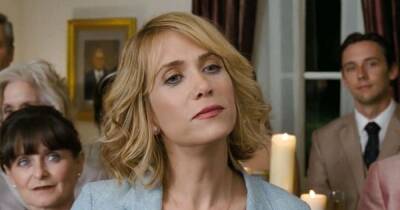 You won’t recognise Bridesmaids star Kristen Wiig with black pixie hair - www.ok.co.uk