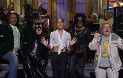 Michelle Pfeiffer - Zoe Kravitz - Kate Mackinnon - Selina Kyle - Zoë Kravitz meets Catwoman ‘stars’ in viral ‘SNL’ sketch - nme.com - city Sandy