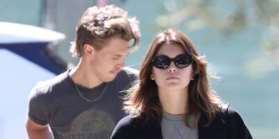 Kaia Gerber & Boyfriend Austin Butler Pack Up for a Trip Out of LA - www.justjared.com - Hollywood - county Butler - city Studio