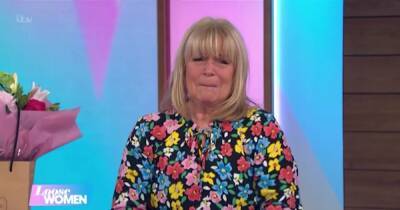 Loose Women’s Linda Robson cries as her granddaughters surprise her on ITV show - www.ok.co.uk