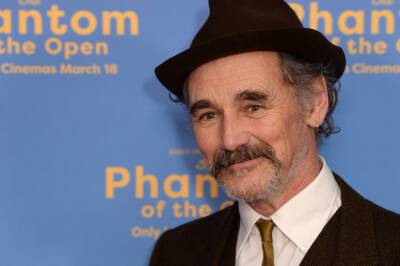 Mark Rylance Declined His Invite To The 2022 Oscars Because ‘They’re Actually Really Boring’ - etcanada.com