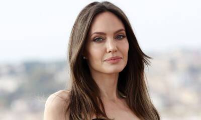 Angelina Jolie praised by fans after heartbreaking post about Ukrainian children - hellomagazine.com - Ukraine - Russia