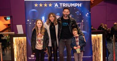 ITV Coronation Street and Emmerdale stars make it a family affair during theatre trip - www.manchestereveningnews.co.uk