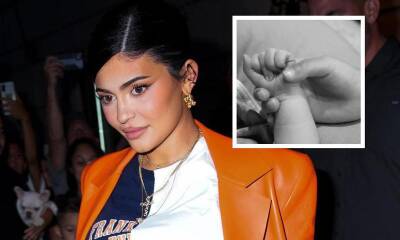Kylie Jenner opens up about her postpartum struggles: ‘It hasn’t been easy on me’ - us.hola.com