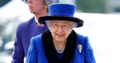 Queen Elizabeth II's hidden reason she wears blue to the races - www.ok.co.uk - Britain