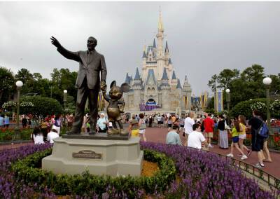 Disney World Performance Featuring Racist Stereotypes Of Native Americans Draws Criticism - deadline.com - USA - Texas - India
