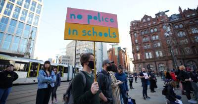 Child Q protesters gather in Manchester city centre to call for no police in schools - www.manchestereveningnews.co.uk - Manchester