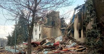 Ukraine rescue workers' fears for hundreds buried in rubble of bombed theatre - www.dailyrecord.co.uk - Ukraine - Russia - Poland - city Mariupol