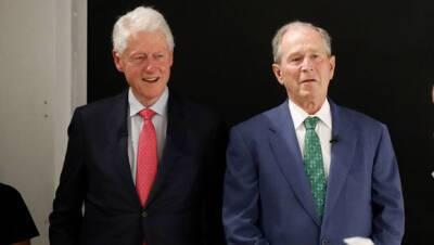 Bill Clinton George W. Bush Reunite To Visit Ukranian Church In Chicago Amid Devastating War - hollywoodlife.com - USA - Chicago - Ukraine - city Windy - George - county Clinton - city Clinton