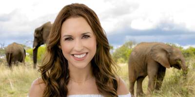Lacey Chabert Inks Exclusive Multi-Picture Deal With Hallmark Channel - www.justjared.com