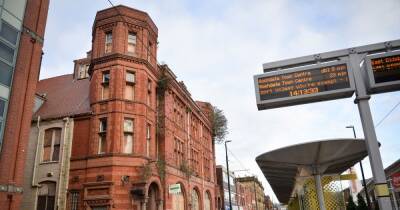 Historic building which has been left to 'rot' taken over by council after appeal from Griff Rhys Jones - www.manchestereveningnews.co.uk - county Hall - county Oldham - city Manchester, county Hall - city Oldham